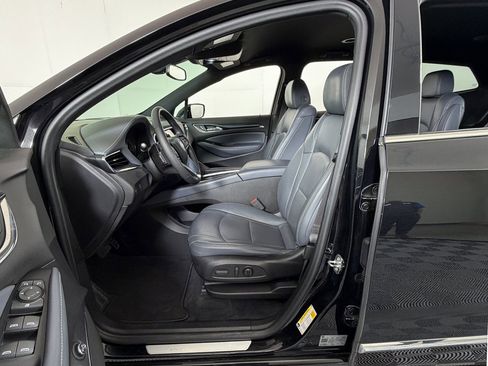 Used 2023 Buick Enclave Essence w/ Sport Touring Edition image 10
