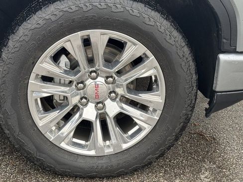 Used 2024 GMC Sierra 1500 Denali w/ Technology Package image 3