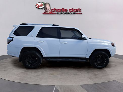 Used 2022 Toyota 4Runner SR5 Premium w/ Moonroof Package image 8