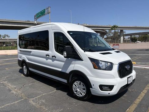 Used 2025 Ford Transit 350 XLT RWD image 41