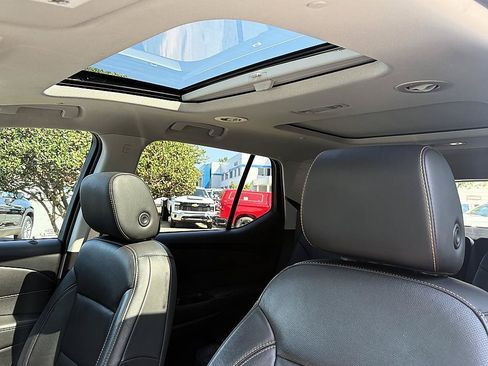 Used 2020 Chevrolet Traverse Premier w/ Redline Edition FWD image 27