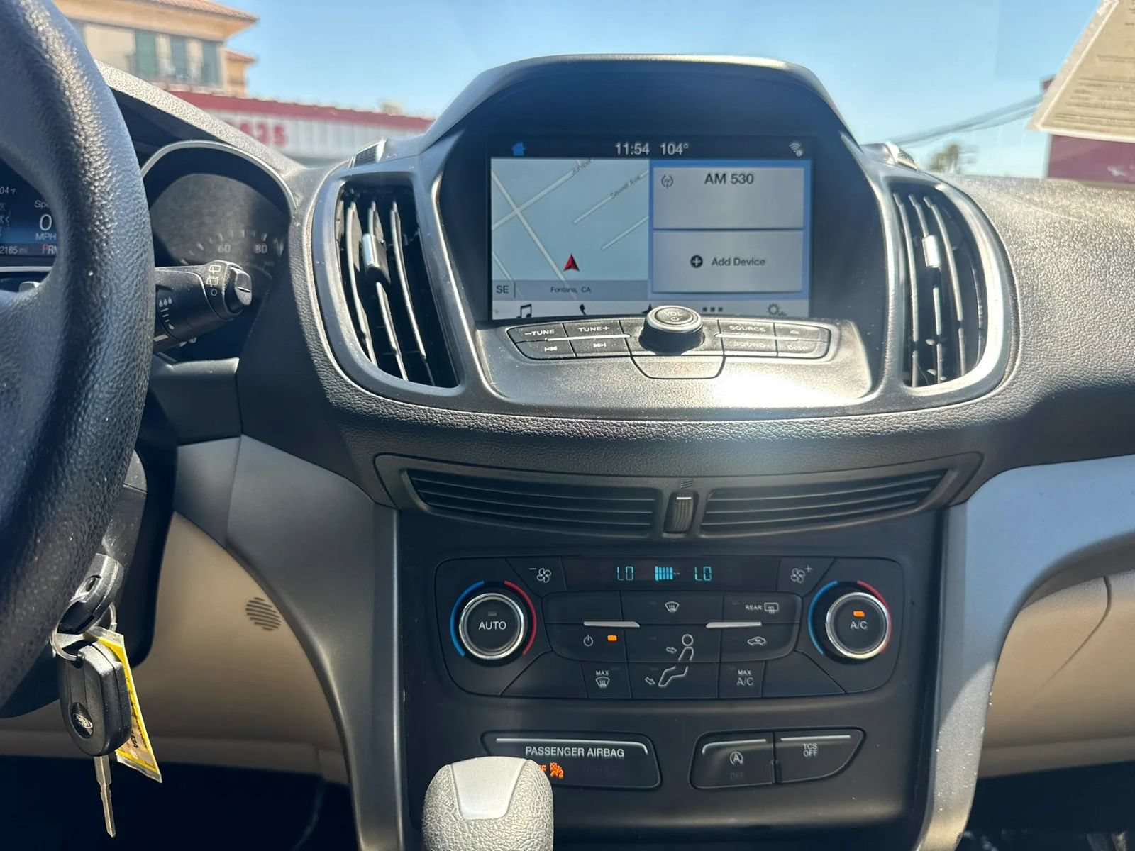 Used 2017 Ford Escape SE w/ Equipment Group 201A FWD image 29