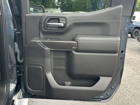 Used 2019 Chevrolet Silverado 1500 LTZ w/ LTZ Premium Package AWD/4WD image 16