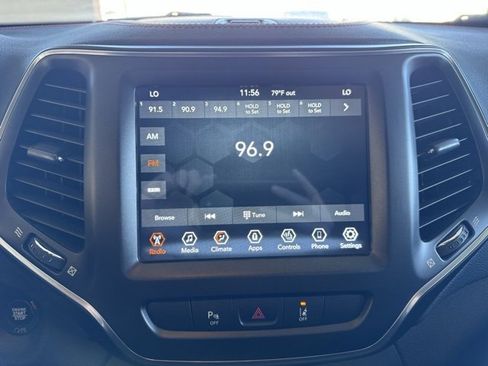 Used 2022 Jeep Cherokee Trailhawk w/ Comfort/Convenience Group image 20