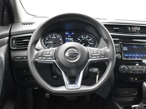 Used 2022 Nissan Rogue Sport S image 20