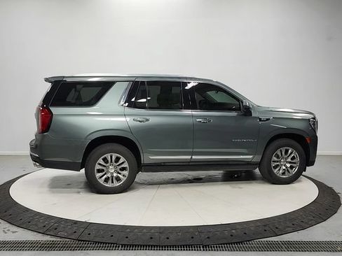 Used 2023 GMC Yukon Denali AWD/4WD image 8