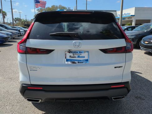 Used 2025 Honda CR-V Sport image 4