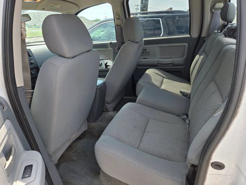 Used 2007 Dodge Dakota ST w/ SXT Group AWD/4WD image 5