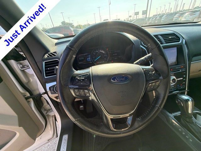 Used 2018 Ford Explorer Limited w/ Equipment Group 301A FWD image 39