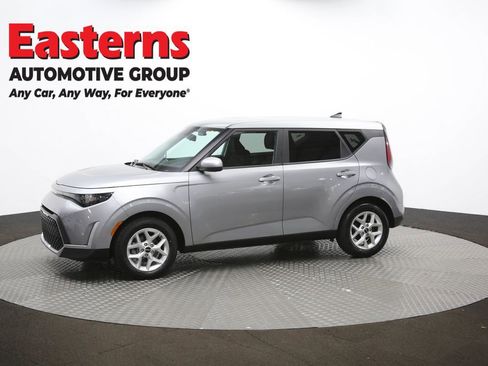 Used 2024 Kia Soul LX w/ Option Group 015 image 57