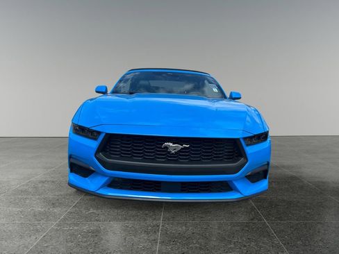 Used 2025 Ford Mustang Premium RWD image 2