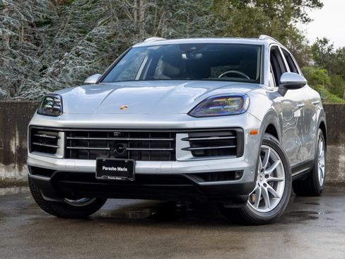 Certified 2025 Porsche Cayenne image 1