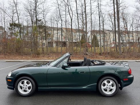 Used 1999 MAZDA MX-5 Miata 10th Anniversary Edition image 2