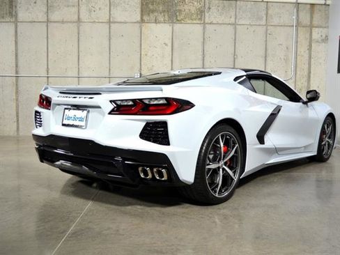 Used 2024 Chevrolet Corvette Stingray Premium Cpe w/ 3LT image 7