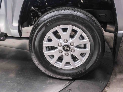 Used 2025 Toyota Tacoma SR5 RWD image 10
