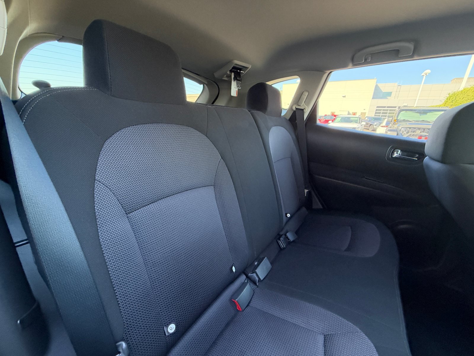 Used 2013 Nissan Rogue SV FWD image 18