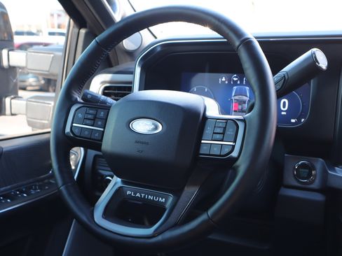 Used 2025 Ford F350 Platinum image 15