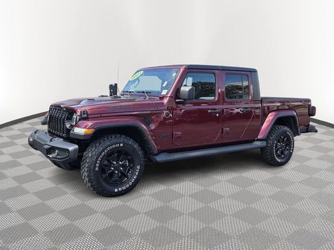 Used 2021 Jeep Gladiator Willys image 2