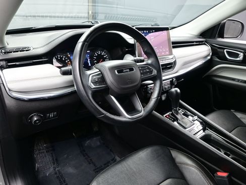 Used 2022 Jeep Compass Limited w/ Sun and Sound Group image 13