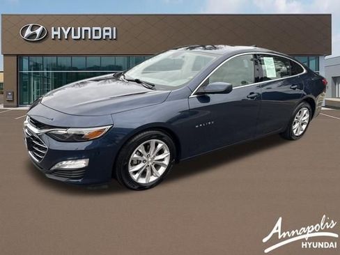 Used 2021 Chevrolet Malibu LT image 1