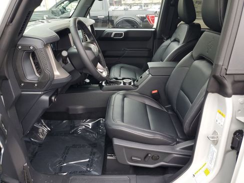 New 2026 Ford Bronco Outer Banks image 13