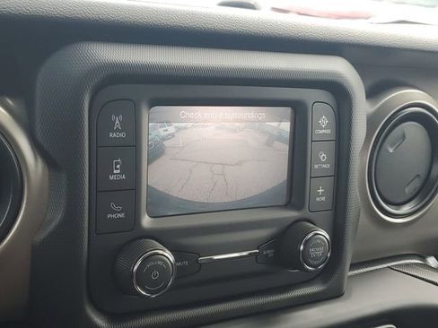 Used 2021 Jeep Wrangler Unlimited Sport image 17