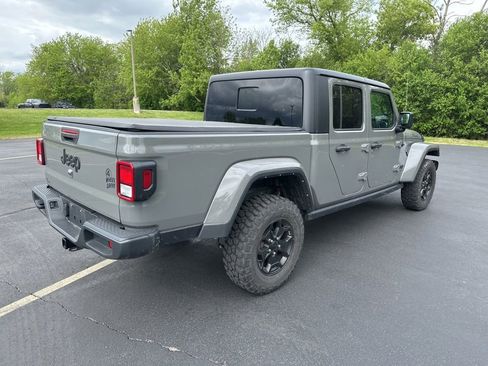 Used 2022 Jeep Gladiator Mojave AWD/4WD image 3