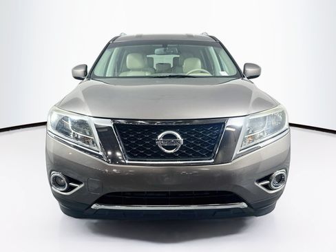 Used 2014 Nissan Pathfinder SL AWD/4WD image 2