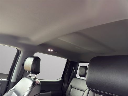 Used 2024 Ford F250 Lariat w/ Black Appearance Package image 26