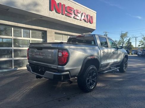 Used 2024 GMC Canyon Elevation w/ Trailering Package AWD/4WD image 2