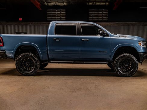 Used 2024 RAM 1500 Big Horn AWD/4WD image 10