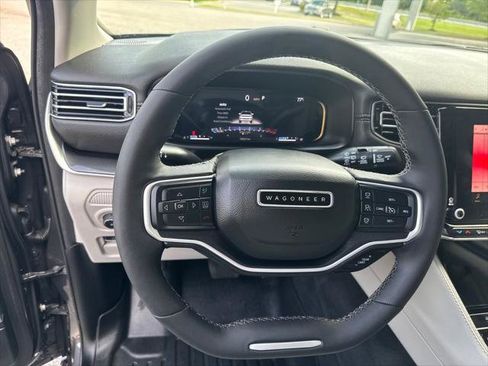 Used 2022 Jeep Wagoneer Series I w/ Convenience Group I AWD/4WD image 16