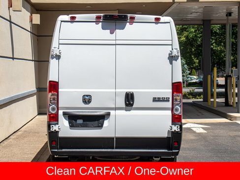 Used 2024 RAM ProMaster 2500 w/ Convenience Group FWD image 5
