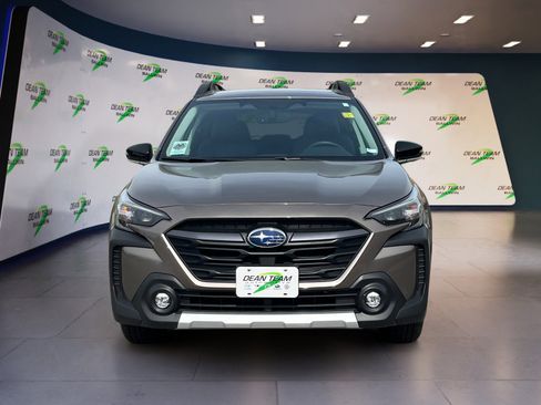 Used 2024 Subaru Outback Limited image 2