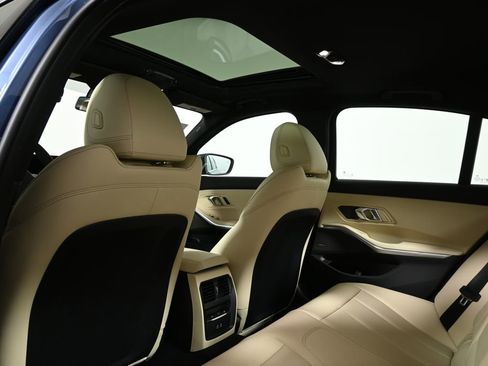 New 2026 BMW 330i xDrive Sedan w/ Convenience Package image 33