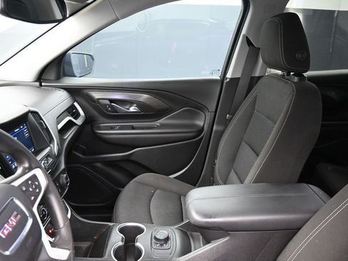 Used 2022 GMC Terrain SLE image 23