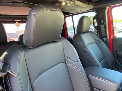 New 2025 Jeep Wrangler Sahara image 32