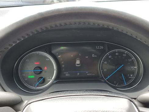 Used 2021 Toyota Venza Limited AWD/4WD image 17