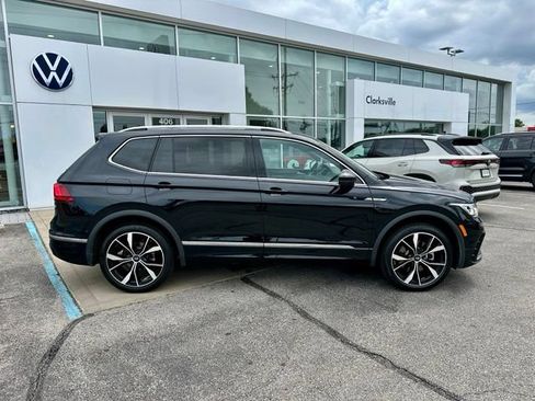 Certified 2024 Volkswagen Tiguan SEL R-Line AWD/4WD image 8