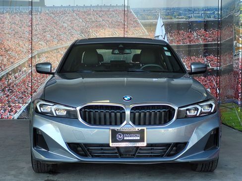 Used 2025 BMW 330i xDrive Sedan image 3