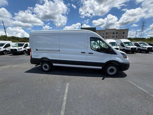 New 2026 Ford Transit 250 148 Medium Roof w/ Load Area Protection Package RWD image 13