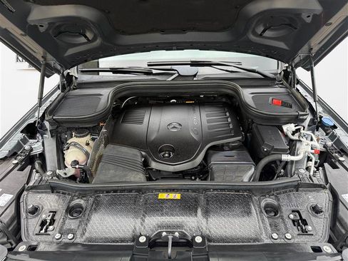 Used 2024 Mercedes-Benz GLS 450 4MATIC image 20