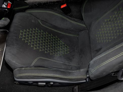 Used 2018 Lamborghini Huracan Performante AWD/4WD image 56