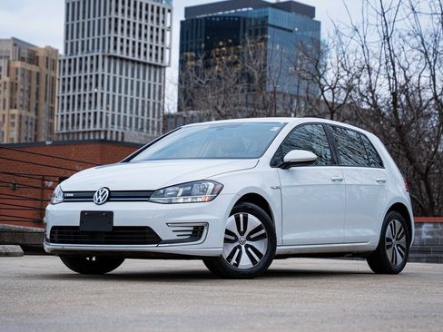 Used 2019 Volkswagen e-Golf SE w/ Driver Assistance Package image 1