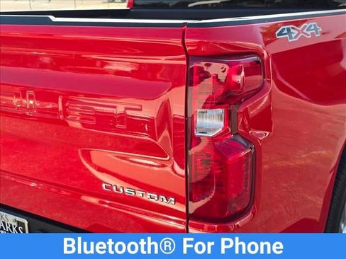 Certified 2025 Chevrolet Silverado 1500 Custom AWD/4WD image 17