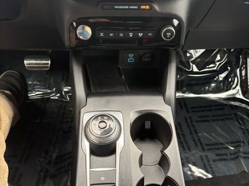 Used 2023 Ford Escape ST-Line Elite w/ Premium Technology Package image 16