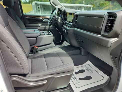 Used 2022 Chevrolet Silverado 1500 LT w/ All Star Edition Plus image 43