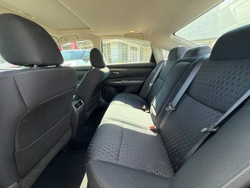 Used 2018 Nissan Altima 2.5 SV w/ 2.5 SV Technology Package FWD image 12