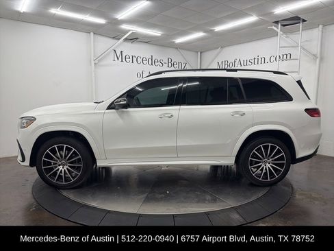 Certified 2026 Mercedes-Benz GLS 450 4MATIC image 4