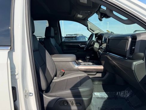Used 2023 Chevrolet Silverado 1500 LTZ w/ LTZ Convenience Package II AWD/4WD image 24